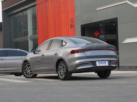 National VI BYD QIN PLUS 2021 EV DM-I 55KM 1.5L 81kW 4 Tür 5 Sitz Sedan