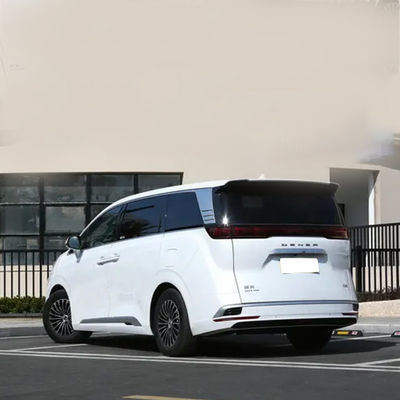 BYD Denza D9 EV chinesischer elektrischer MPV 600 km 7-Sitzer Allradantrieb