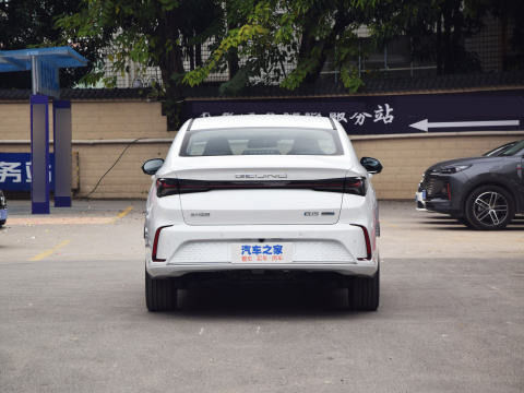 BEIJING EU5 Elektroauto mit 4 Türen und 5 Sitzplätzen