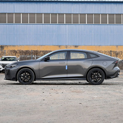 Changan UNI-V IDD Plug In Hybrid Limousinen 5 Sitzplätze Kilometerleistung 1100KM