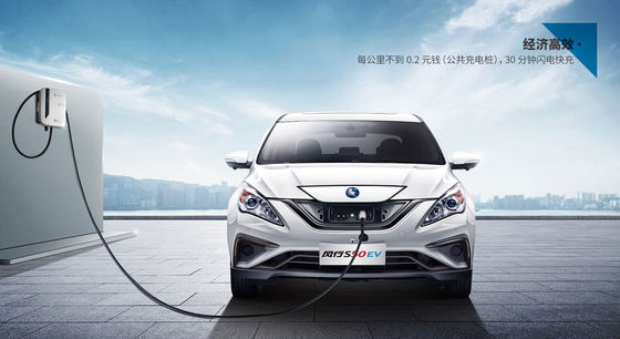 Dong Feng S50 EV Chinesisches Elektrotaxi mit Bluetooth GPS Uber Online Autohäufung