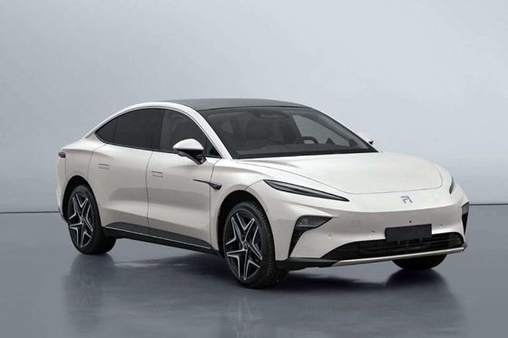 Feifan F7 Elektroauto Luxus Hatchback Limousine 666KM Reichweite