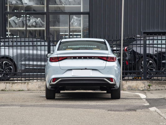 Geely Emgrand L HiP PHEV Limousine 1.5T Motor umfassende Reichweite 1300KM