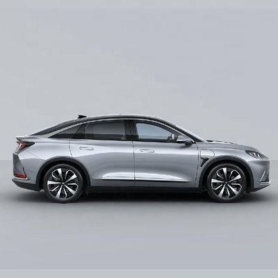 ARCFOX αS Chinesische Elektrolimousine mit autonomem Fahren mit Huawei
