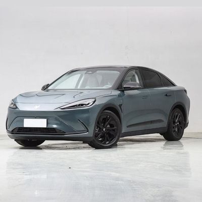 ARCFOX αS Chinesische Elektrolimousine mit autonomem Fahren mit Huawei