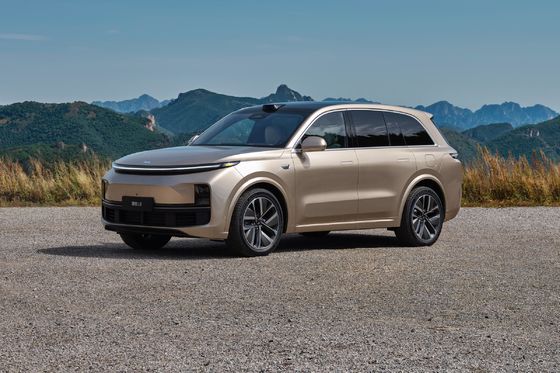 LI XIANG L8 Auto Groß Luxus PHEV SUV 6 Sitzplätze reine elektrische Reichweite 1315 Kilometer