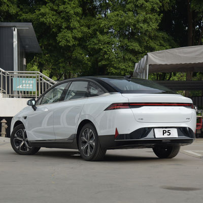 Xpeng P5 Chinesischer Elektro-SUV Elektro-Auto Reichweite von 460KM-500KM
