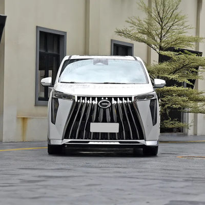 GAC M8 chinesisches Kraftstofffahrzeug 5 Türen 7 Sitzplätze MPV Motor 2.0T