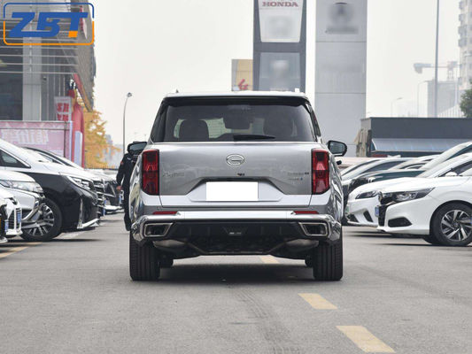Der 2023 GAC Trumpchi GS8 2.0T 7-Sitzer Luxus-Large SUV ist in Zwei- und Vierradantrieb erhältlich.