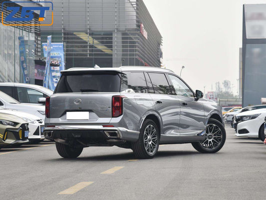 Der 2023 GAC Trumpchi GS8 2.0T 7-Sitzer Luxus-Large SUV ist in Zwei- und Vierradantrieb erhältlich.