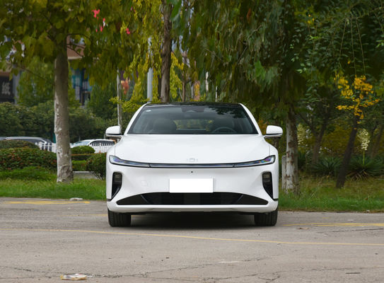 Chang'an A07 Sedan EV und Reev Zwei Kombinationen Batterielebensdauer 515 km (EV) und 1200 km (1.5T Motor Reev)