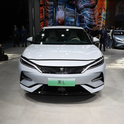 BYD's Neue Generation Pure Electric SUV SONG L 550KM-662KM Range Innenraum