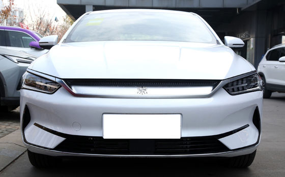 2024 BYD Qin Plus 55 km/120 km Honor Modell China D-MI Stecker im Hybrid-Auto
