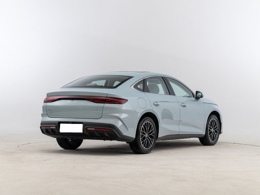 BYD Qin L, D-mi 5.0 Technologie, Reichweite 2000KM+. Der PHEV mit der längsten Reichweite in China.