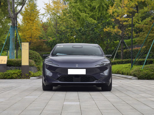 Der 2025 AVATR 12 ist ein High-End-Elektroversion in China.
