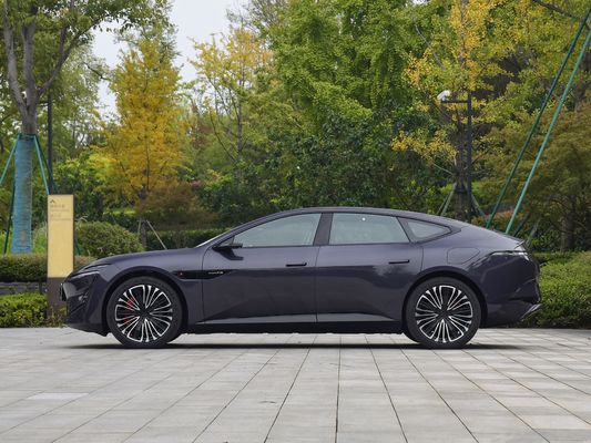 Der 2025 AVATR 12 ist ein High-End-Elektroversion in China.