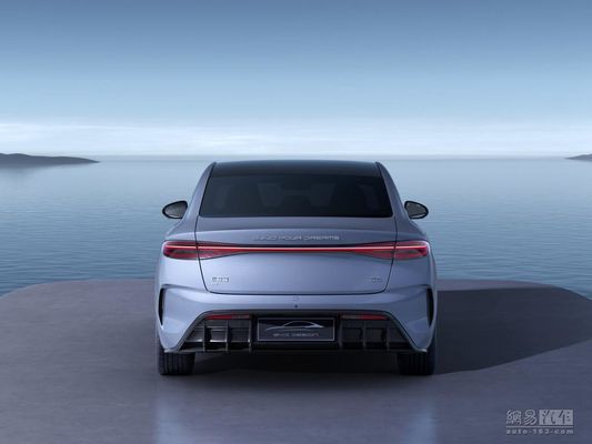 BYD 2025 Seal, eine rein elektrische Limousine mit einer Reichweite von bis zu 650 km, ein neues intelligentes Fahrsystem und das beste Preis-Leistungs-Verhältnis für eine mittelgroße Limousine.