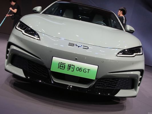 25 BYD Seal06GT, mit einer Reichweite von 505 KM-605 KM, mit Allradantrieb und Zweiradantrieb mit zwei Systemen.