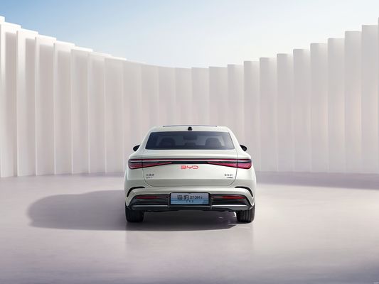 2025 BYD-SEAL 07 DM-i Intelligent Drive mit BYD Dmi Technologie der 5. Generation ausgestattet. hat eine kombinierte Reichweite von über 2000KM. Bestes Preis-Leistungs-Verhältnis