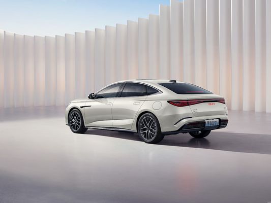 2025 BYD-SEAL 07 DM-i Intelligent Drive mit BYD Dmi Technologie der 5. Generation ausgestattet. hat eine kombinierte Reichweite von über 2000KM. Bestes Preis-Leistungs-Verhältnis