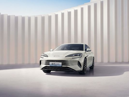 2025 BYD-SEAL 07 DM-i Intelligent Drive mit BYD Dmi Technologie der 5. Generation ausgestattet. hat eine kombinierte Reichweite von über 2000KM. Bestes Preis-Leistungs-Verhältnis