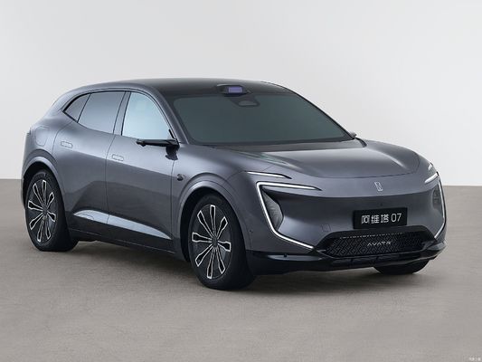 Changan Avatr 07 ist eine neue High-End-Marke, die gemeinsam von CATL, Huawei und Chang'an Automobile entwickelt wurde.Damit ist es der kostengünstigste intelligente Antrieb.