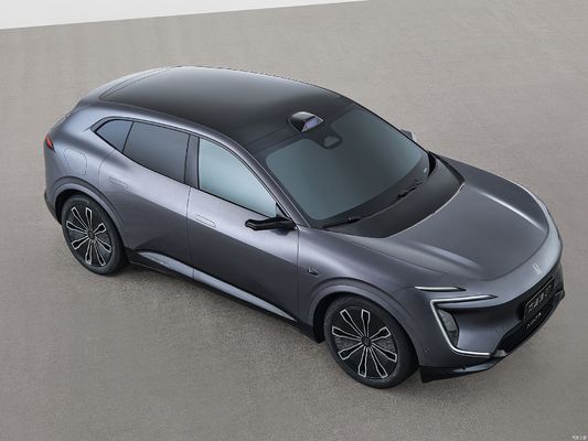 Changan Avatr 07 ist eine neue High-End-Marke, die gemeinsam von CATL, Huawei und Chang'an Automobile entwickelt wurde.Damit ist es der kostengünstigste intelligente Antrieb.