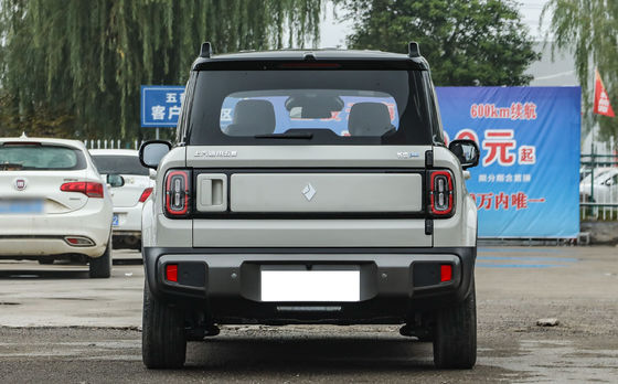 Baojun Yueye Plus ist ein chinesisches Elektrofahrzeug mit einem markanten Boxendesign, das eine CLTC-Ausweitung von 401 km bietet. Es gibt es sowohl in 5-Sitzer- als auch in 4-Sitzer-Versionen.Aussergewöhnliches Preis-Leistungs-Verhältnis