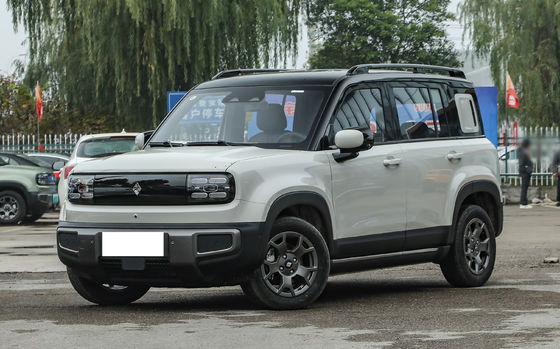 Baojun Yueye Plus ist ein chinesisches Elektrofahrzeug mit einem markanten Boxendesign, das eine CLTC-Ausweitung von 401 km bietet. Es gibt es sowohl in 5-Sitzer- als auch in 4-Sitzer-Versionen.Aussergewöhnliches Preis-Leistungs-Verhältnis