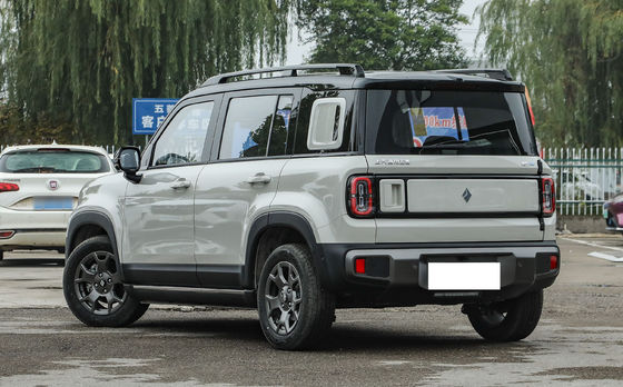Baojun Yueye Plus ist ein chinesisches Elektrofahrzeug mit einem markanten Boxendesign, das eine CLTC-Ausweitung von 401 km bietet. Es gibt es sowohl in 5-Sitzer- als auch in 4-Sitzer-Versionen.Aussergewöhnliches Preis-Leistungs-Verhältnis
