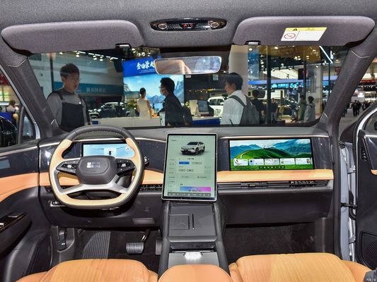 Geely Galaxy L7, angetrieben von 1.5L und 1.5T Motoren, mit einer kombinierten Reichweite von 1.370 km und einer rein elektrischen Reichweite von 115 km. ein kostengünstiger Plug-in Hybrid SUV.
