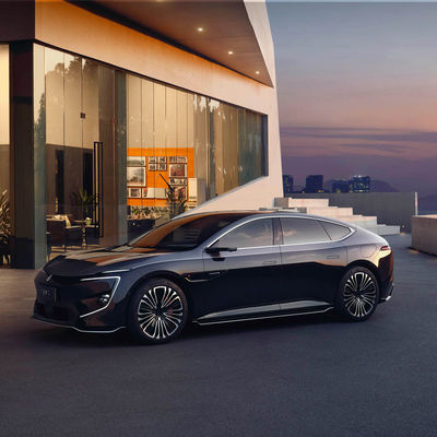 5-Sitzer chinesische Elektro-Limousine mit 0-60 mph in 4 Sekunden und 120 mph Höchstgeschwindigkeit